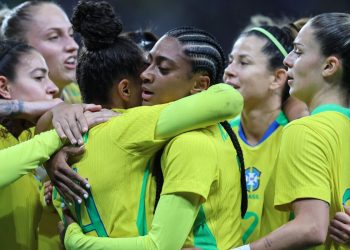 Seleção feminina encara Estados Unidos esta noite em São Paulo